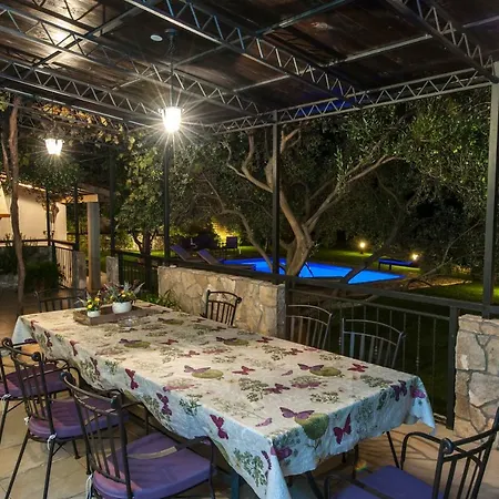 빌라 Vrh Knjezaka - With Heated Pool *