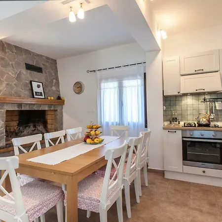Vrh Knjezaka - With Heated Pool