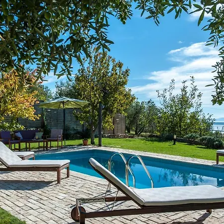 빌라 Vrh Knjezaka - With Heated Pool Kaštel Kambelovac
