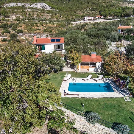 빌라 Vrh Knjezaka - With Heated Pool